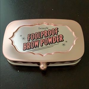 Benefit Foolproof Brow Powder